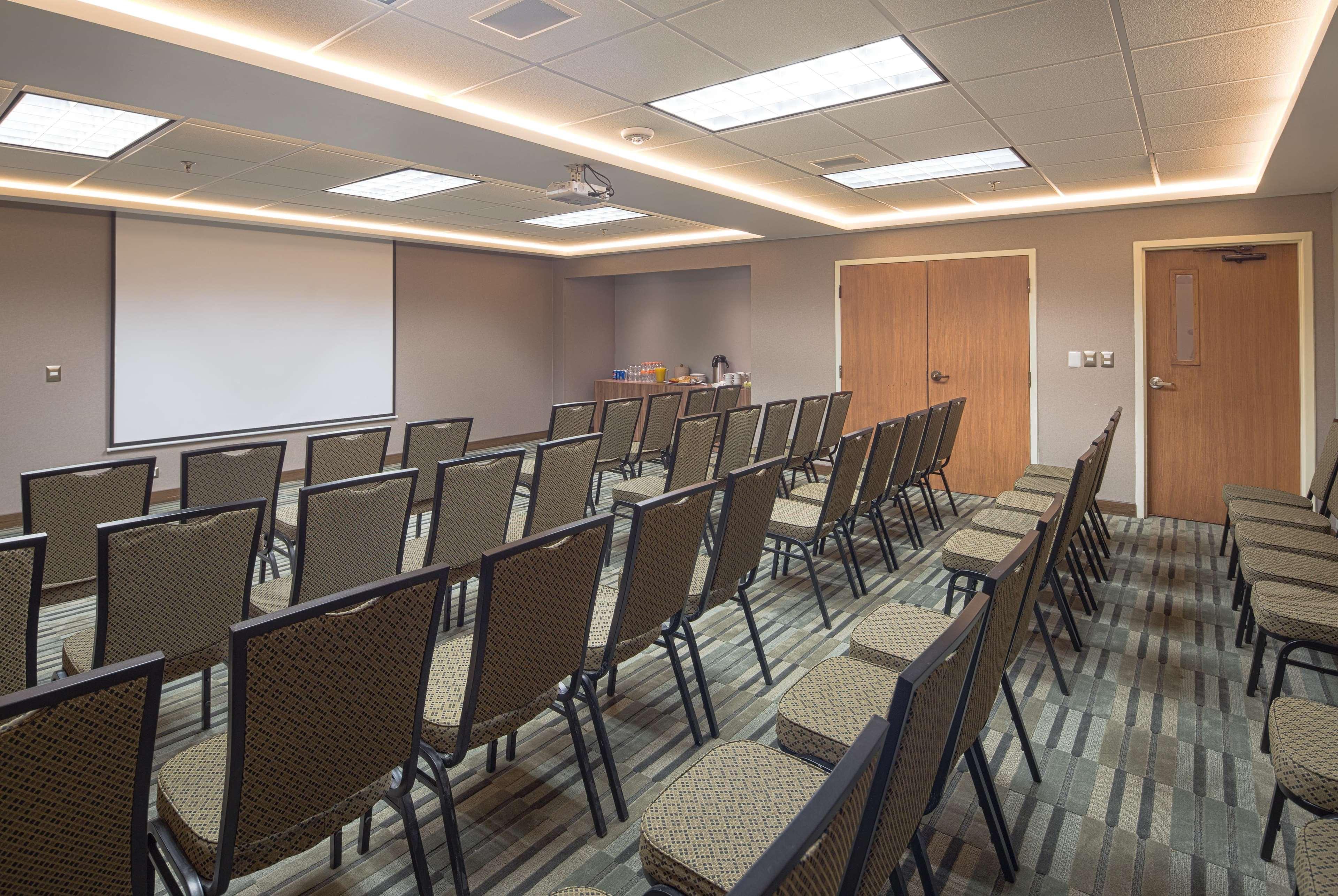 Hampton By Hilton Monterrey Galerias Obispado Zewnętrze zdjęcie