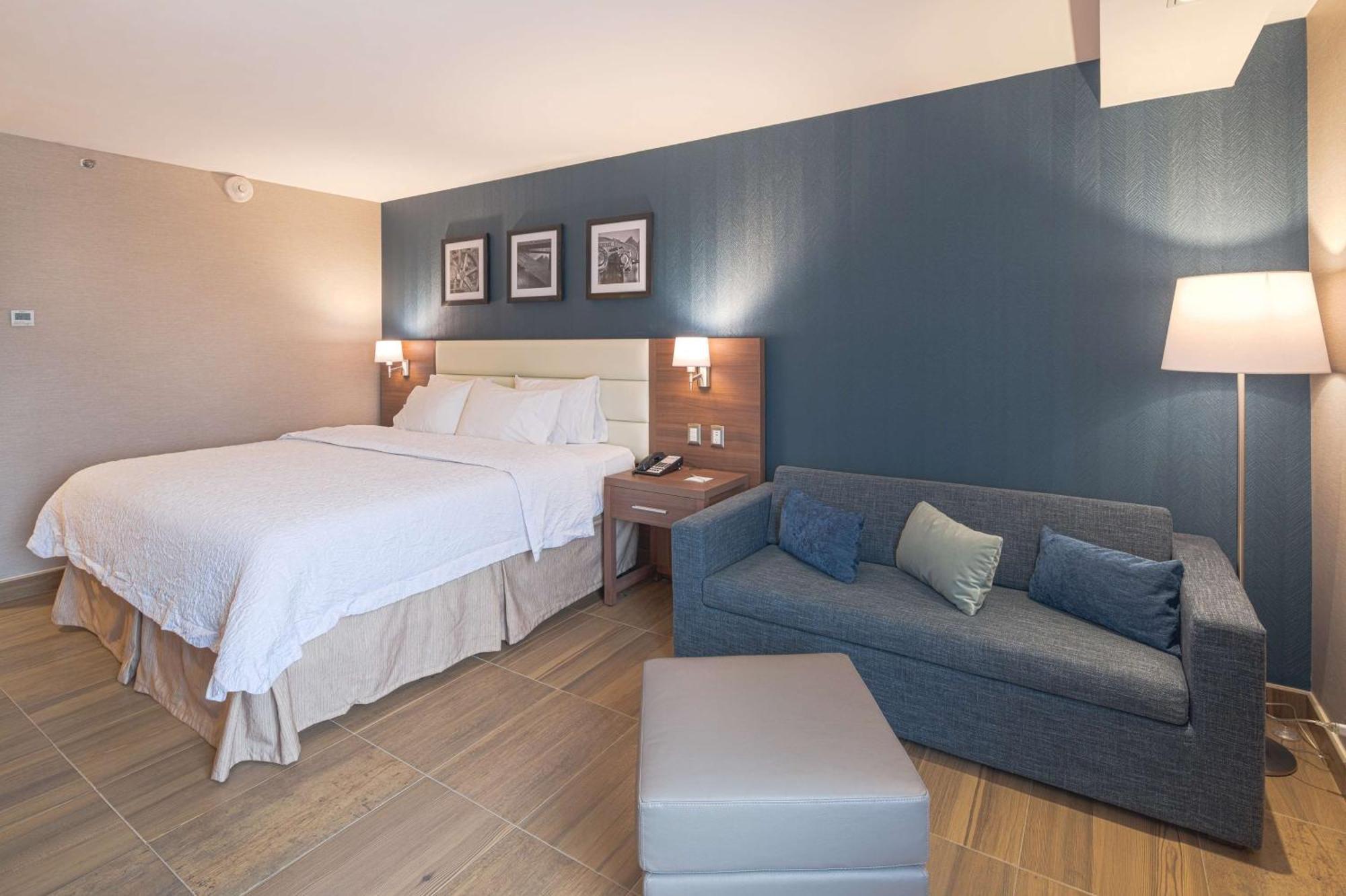 Hampton By Hilton Monterrey Galerias Obispado Zewnętrze zdjęcie