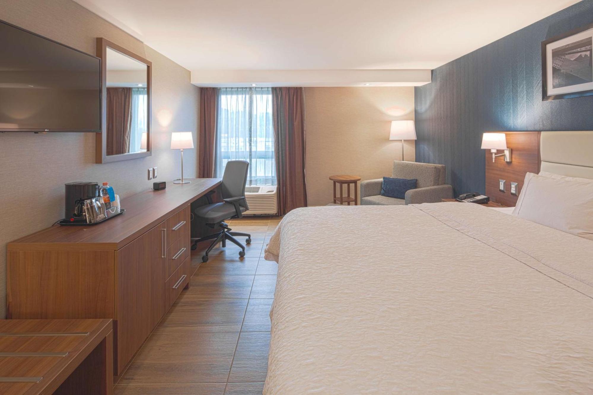 Hampton By Hilton Monterrey Galerias Obispado Zewnętrze zdjęcie