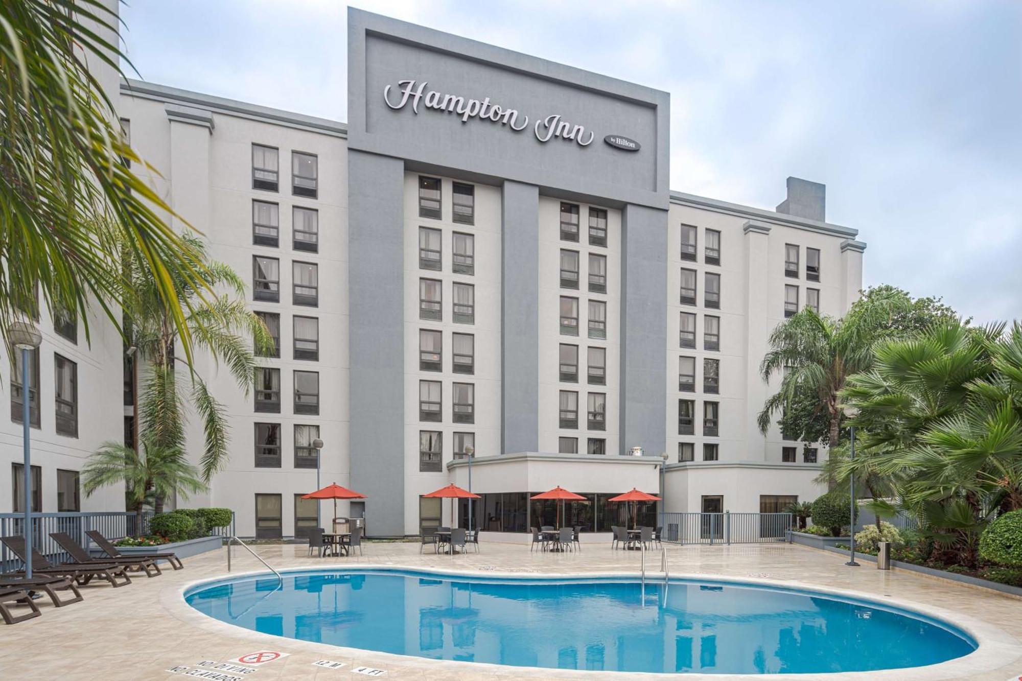 Hampton By Hilton Monterrey Galerias Obispado Zewnętrze zdjęcie