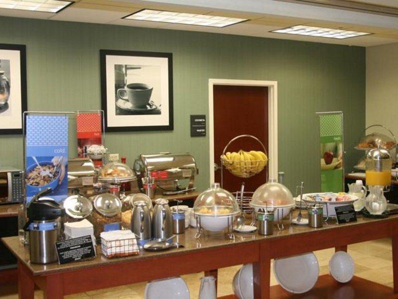 Hampton By Hilton Monterrey Galerias Obispado Zewnętrze zdjęcie