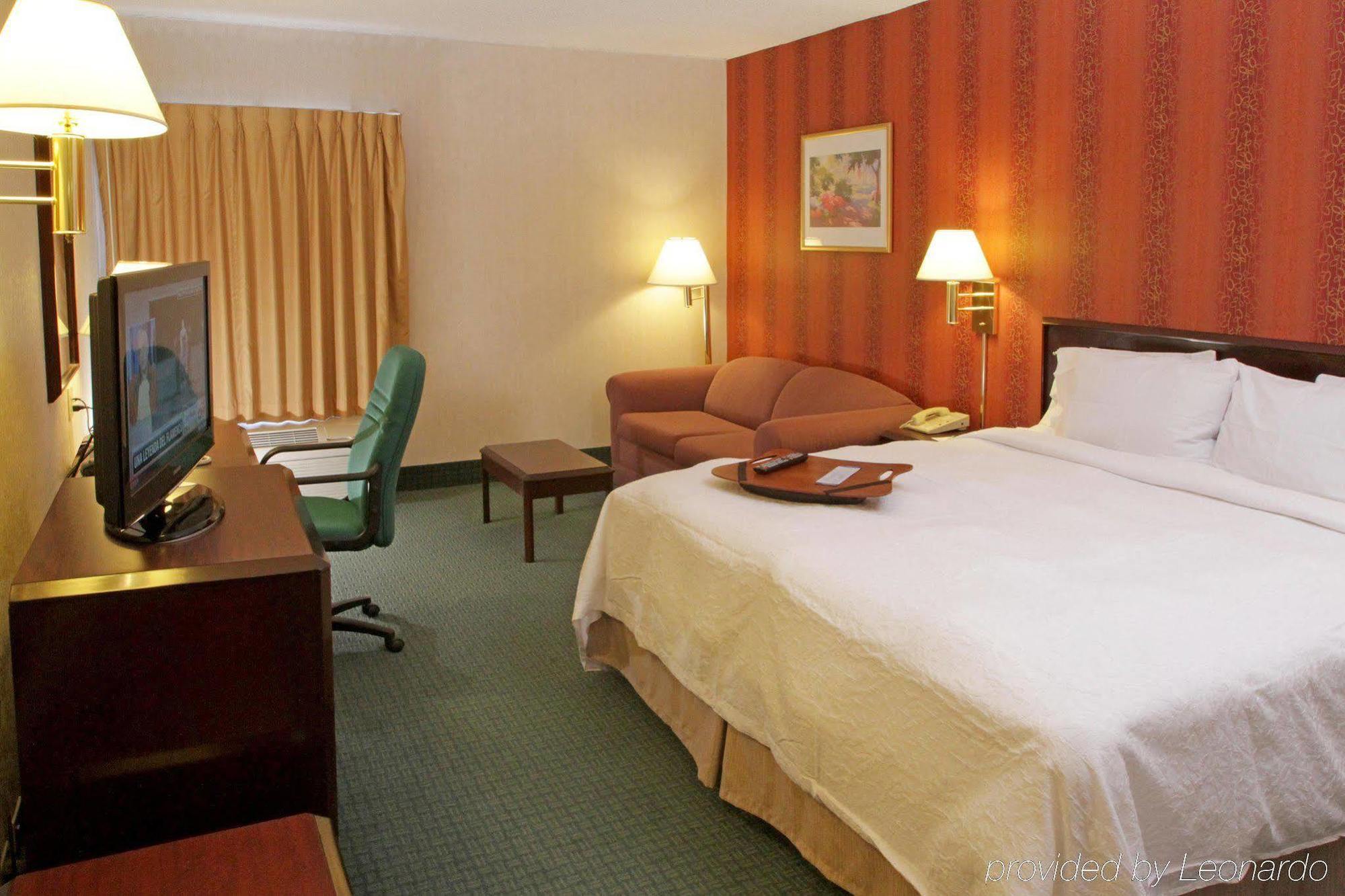 Hampton By Hilton Monterrey Galerias Obispado Zewnętrze zdjęcie